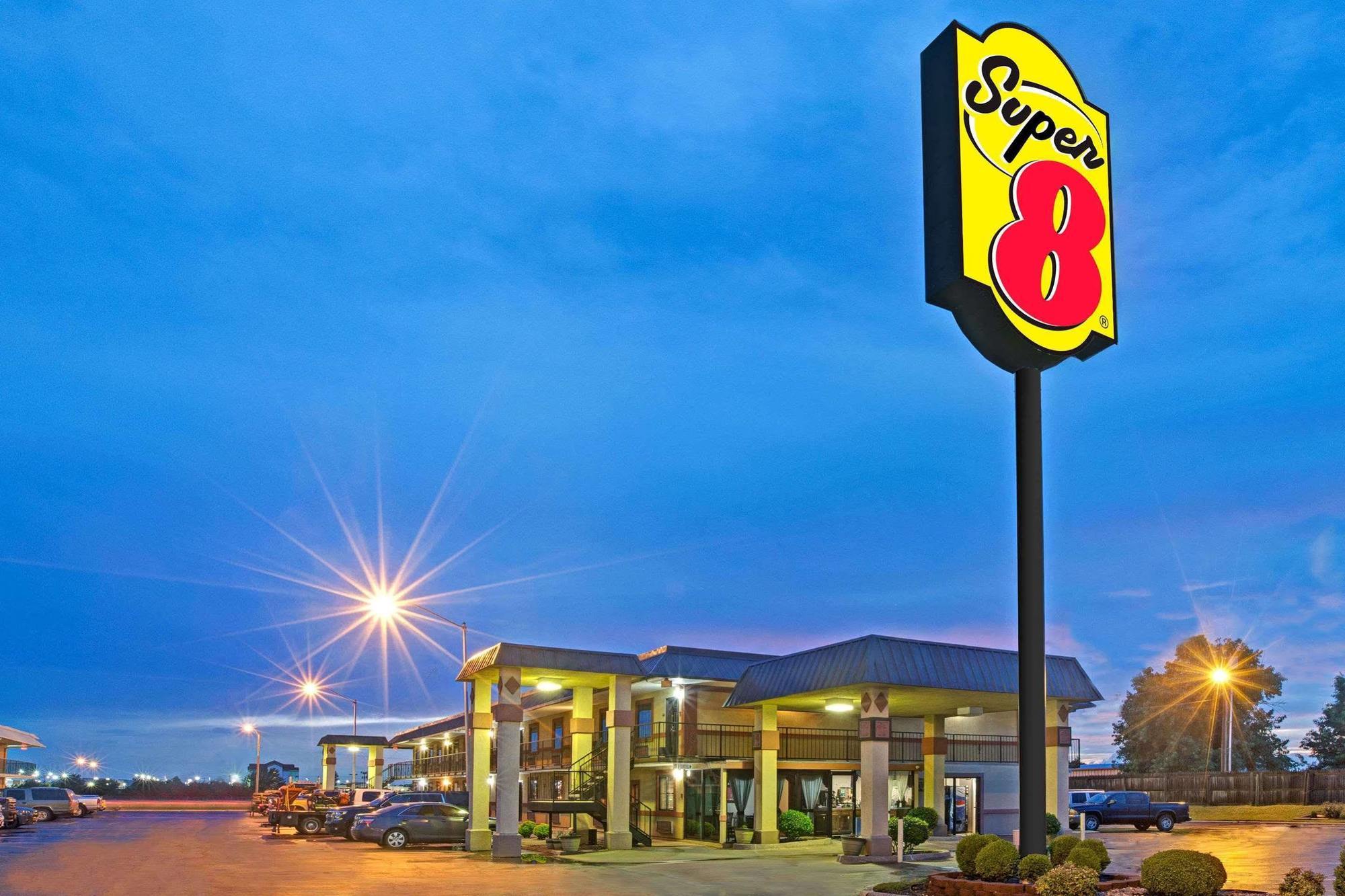 Super 8 By Wyndham Shawnee Hotel Luaran gambar